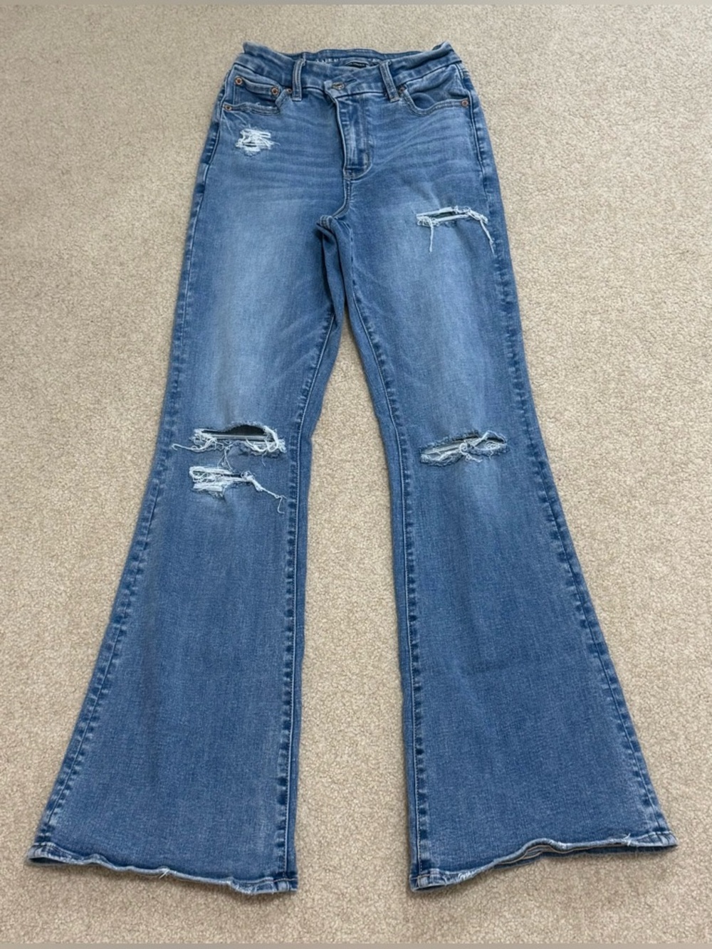 American Eagle Outfitters Women's Light Blue Flared Jeans